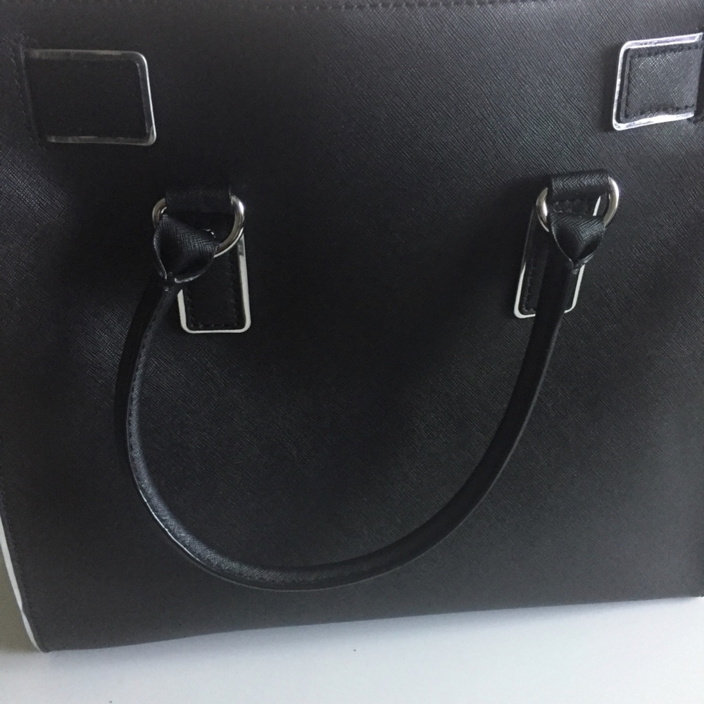 Michael Kors Hamilton Bag Black - Picture 2 of 6